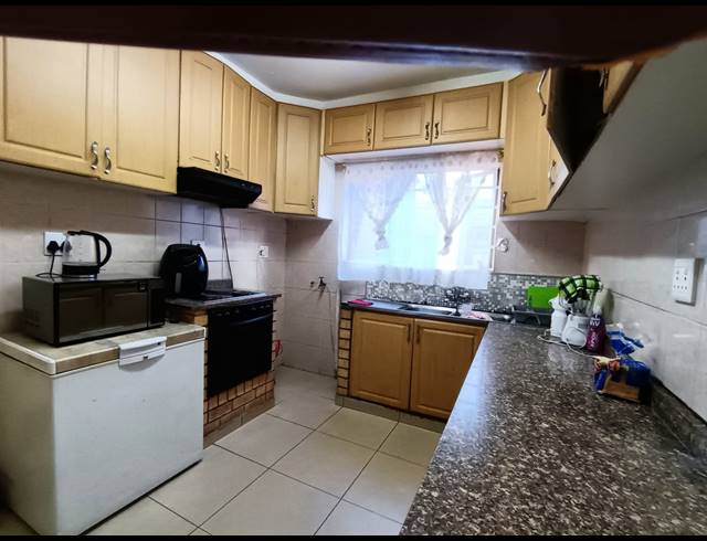 2 BEDROOM HOUSE FOR SALE IN AUSTERVILLE